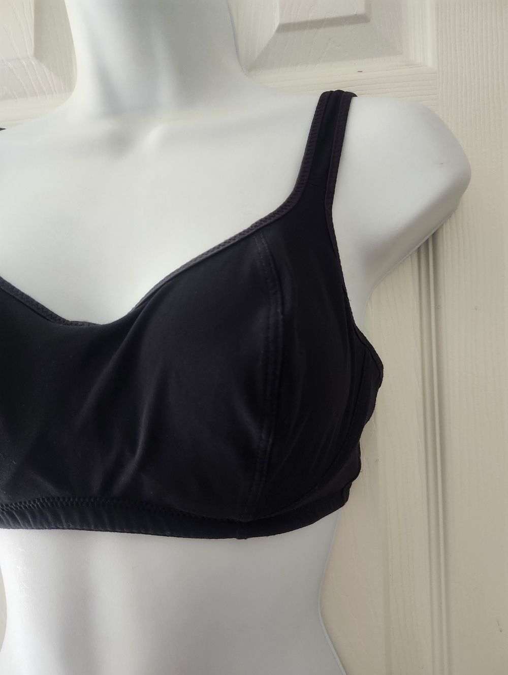Barely There Bra - Picture 7 of 7